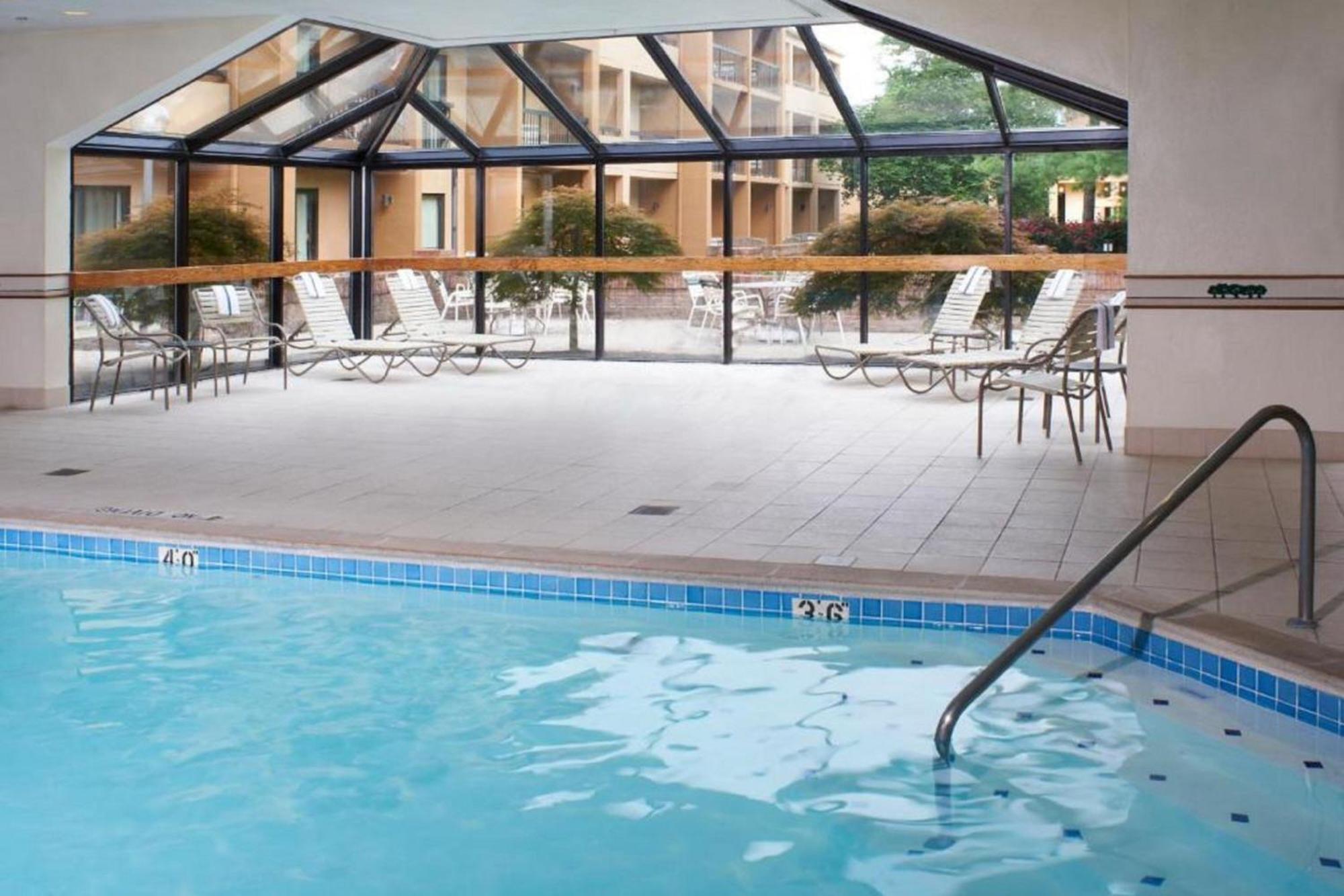 Hotel Courtyard By Marriott Lexington North Esterno foto