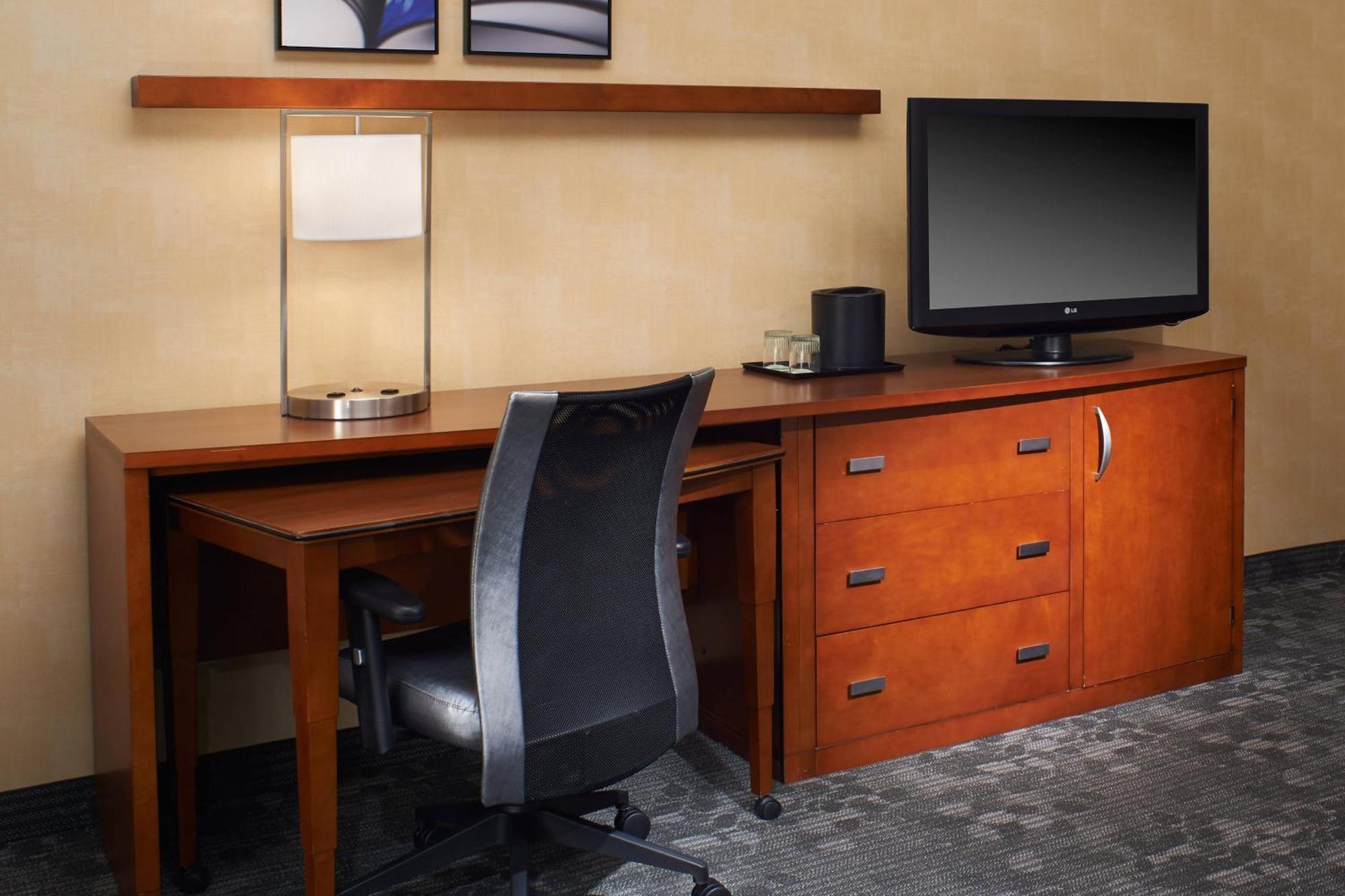Hotel Courtyard By Marriott Lexington North Esterno foto
